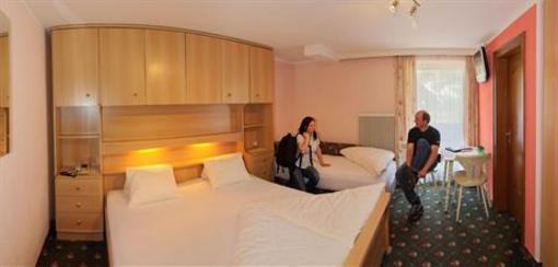 фото отеля Hotel Hubertus Fugenberg