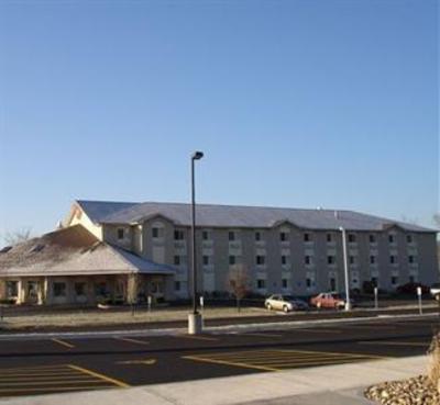 фото отеля Ameristay Inn and Suites Batavia