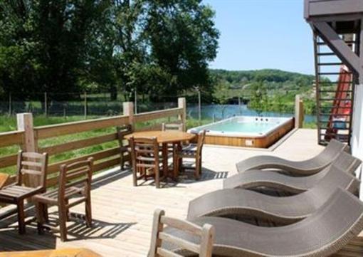 фото отеля Auberge De La Durdent Hericourt-en-Caux