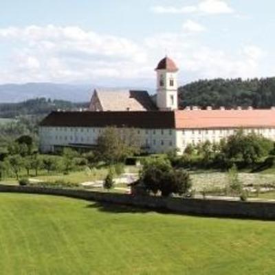 фото отеля Hotel Stift St. Georgen Am Langsee