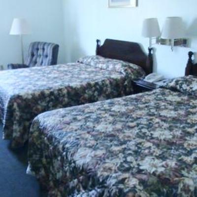 фото отеля Highland Inn Peculiar