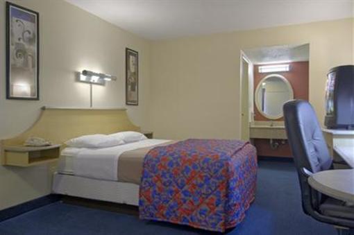 фото отеля Red Roof Inn Hagerstown Williamsport