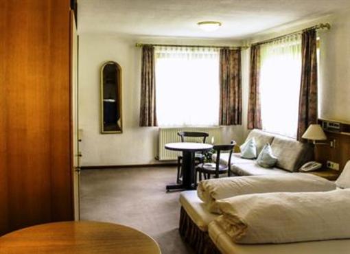 фото отеля Bruggner Stubn Hotel Landeck