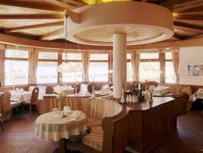 фото отеля Bruggner Stubn Hotel Landeck