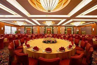 фото отеля Merryland Traders Hotel