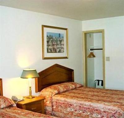 фото отеля Holiday Motel Oakdale (California)