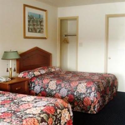 фото отеля Holiday Motel Oakdale (California)