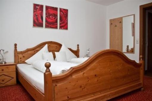 фото отеля Zum Wilden Kaiser Gasthof