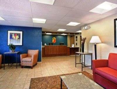 фото отеля Super 8 Grand Rapids/Airport
