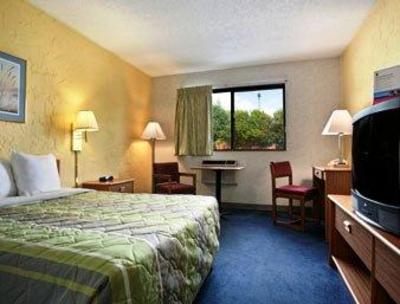 фото отеля Super 8 Grand Rapids/Airport