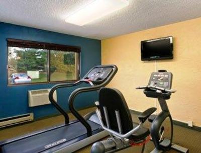 фото отеля Super 8 Grand Rapids/Airport
