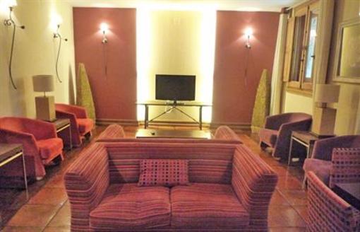 фото отеля Hotel Hospederia de Leyre