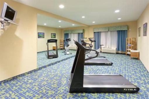 фото отеля Holiday Inn Express Hotel & Suites Salisbury Delmar