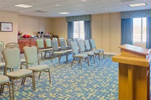 фото отеля Holiday Inn Express Hotel & Suites Salisbury Delmar