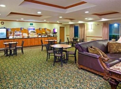 фото отеля Holiday Inn Express Hotel & Suites Logan (West Virginia)