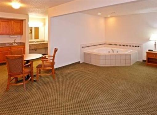 фото отеля Holiday Inn Express Hotel & Suites Logan (West Virginia)