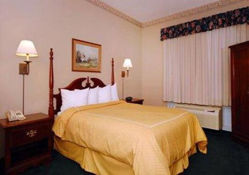 фото отеля Comfort Suites Merry Acres