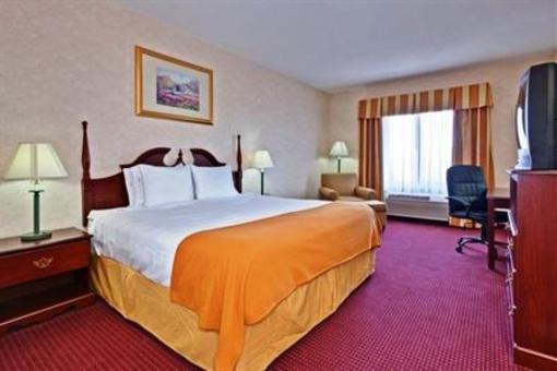 фото отеля Holiday Inn Express Brookville
