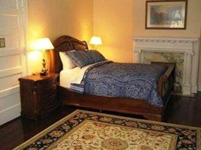 фото отеля Kalorama Guest House Washington D.C.