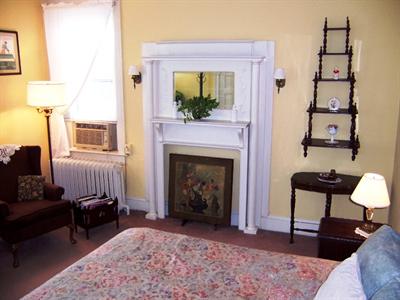 фото отеля Kalorama Guest House Washington D.C.