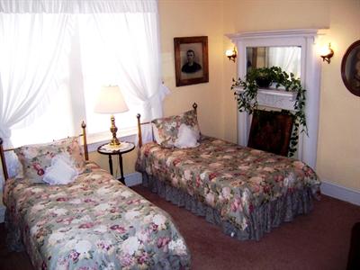 фото отеля Kalorama Guest House Washington D.C.