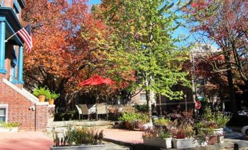 фото отеля Kalorama Guest House Washington D.C.