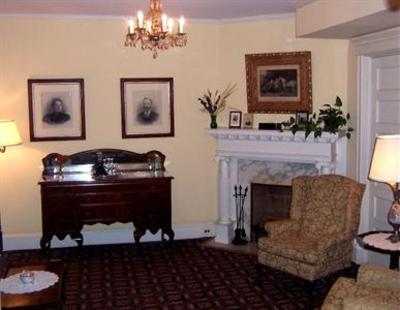 фото отеля Kalorama Guest House Washington D.C.