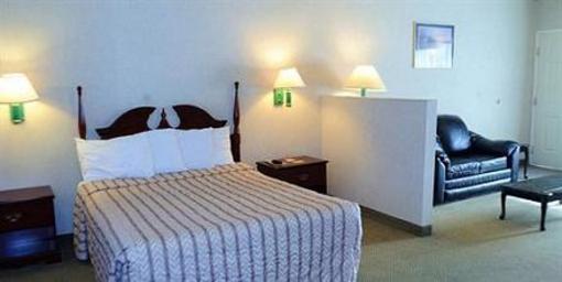 фото отеля GuestHouse International Inn & Suites Pico Rivera