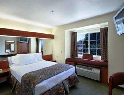 фото отеля Microtel Inn and Suites Tracy