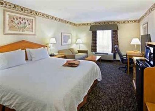 фото отеля Hampton Inn Cleveland Airport-Tiedeman Rd