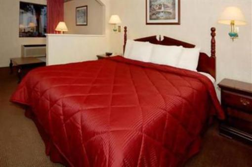 фото отеля Comfort Inn Hwy. 290 NW