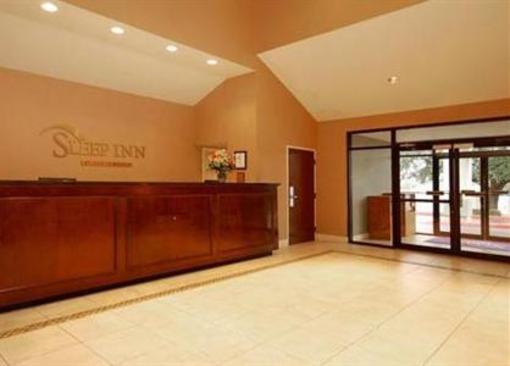 фото отеля Travelodge San Antonio ATT Center I-10 E