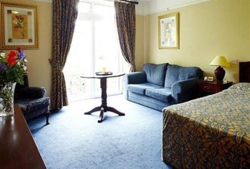 фото отеля Belvedere Lodge Cork