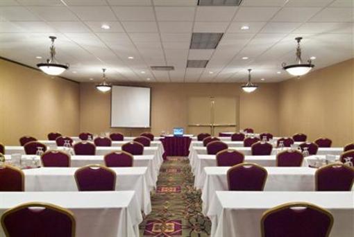 фото отеля Holiday Inn Fort Washington