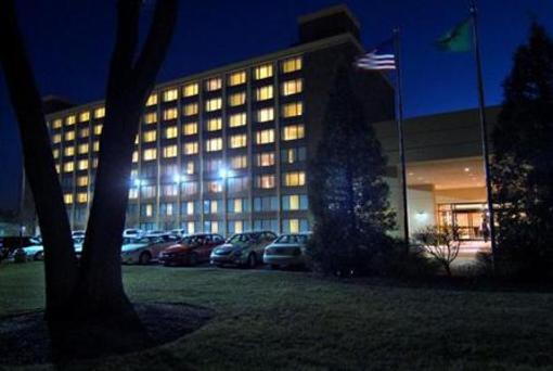 фото отеля Holiday Inn Fort Washington