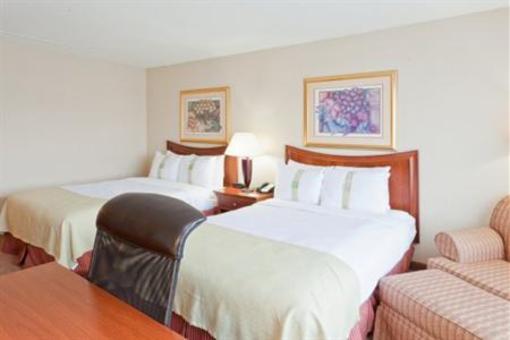 фото отеля Holiday Inn Fort Washington