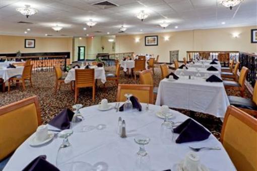 фото отеля Holiday Inn Fort Washington