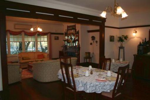 фото отеля Rosebridge House Bed & Breakfast
