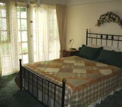 фото отеля Rosebridge House Bed & Breakfast