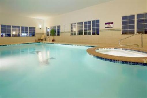 фото отеля Holiday Inn Express & Suites - Georgetown