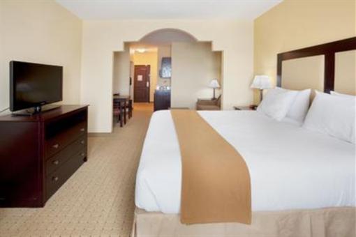 фото отеля Holiday Inn Express & Suites - Georgetown