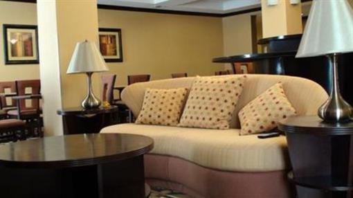 фото отеля Holiday Inn Express & Suites - Georgetown