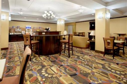 фото отеля Holiday Inn Express & Suites - Georgetown