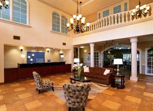 фото отеля Holiday Inn Express Tampa North - Telecom Park