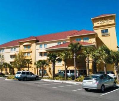 фото отеля Holiday Inn Express Tampa North - Telecom Park