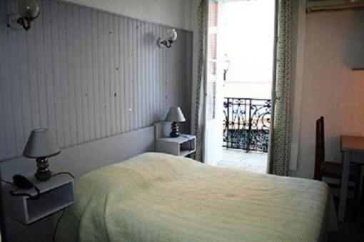 фото отеля Hotel Les Palmiers Sainte-Maxime