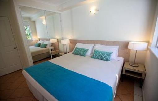 фото отеля Latitude 16 Driftwood-Mantaray Holiday Apartments