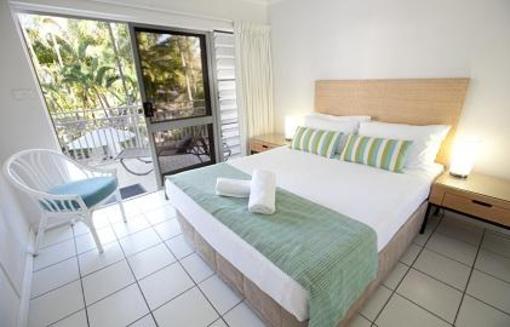 фото отеля Latitude 16 Driftwood-Mantaray Holiday Apartments
