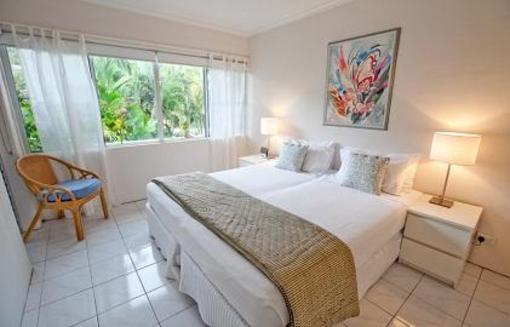фото отеля Latitude 16 Driftwood-Mantaray Holiday Apartments