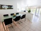 фото отеля Latitude 16 Driftwood-Mantaray Holiday Apartments